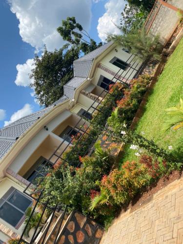 Kireka Bed & Breakfast | Zoe heights villas