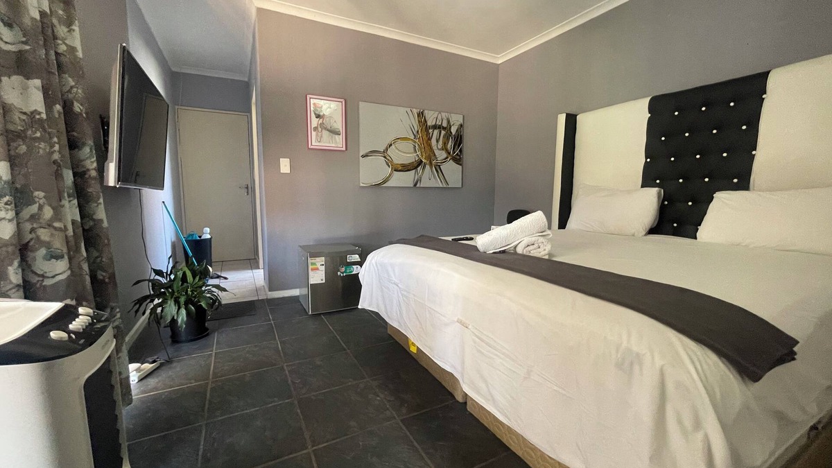 Parklands Bed & Breakfast | Zoe & Saint