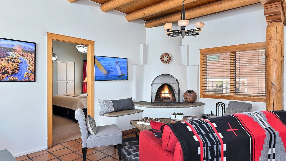 Downtown Santa Fe Villa | Zona Rosa 70/73 combination unit