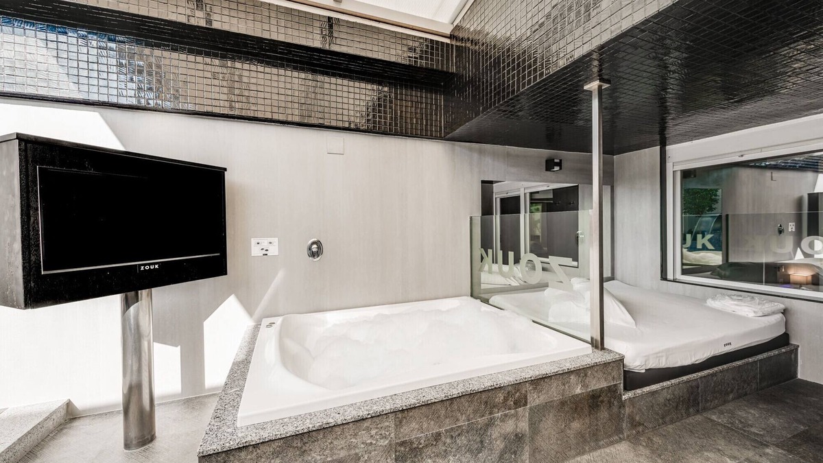 Alcala de Henares Hotel | Zouk Hotel - Adults Only