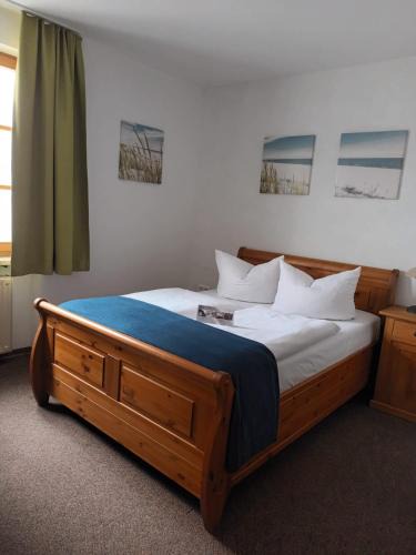 Kuemmersbruck Hotel | Zur Post Kümmersbruck Hotel & Tiny Houses