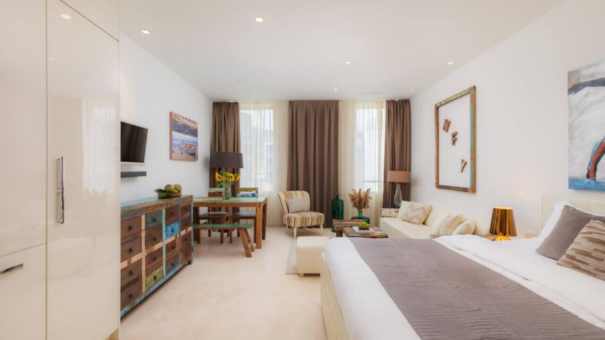 Alt-Wiedikon Apartment | Zurich Bloom - Gym & Spa