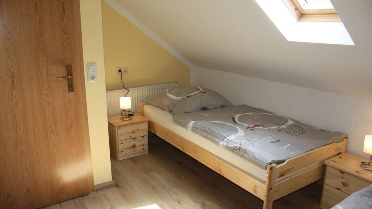 Thum Apartment | Zwei Moderne Ferienwohnungen für Insgesamt 9 Gäste im Wunderschönen Erzgebirge