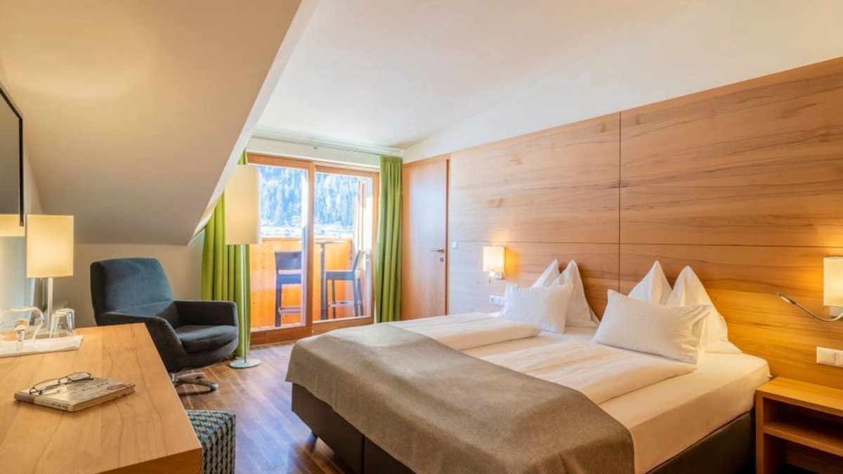 Feld am See House | Zweibettzimmer "seeadler" 4-6 N - Familien-sportresort Brennseehof