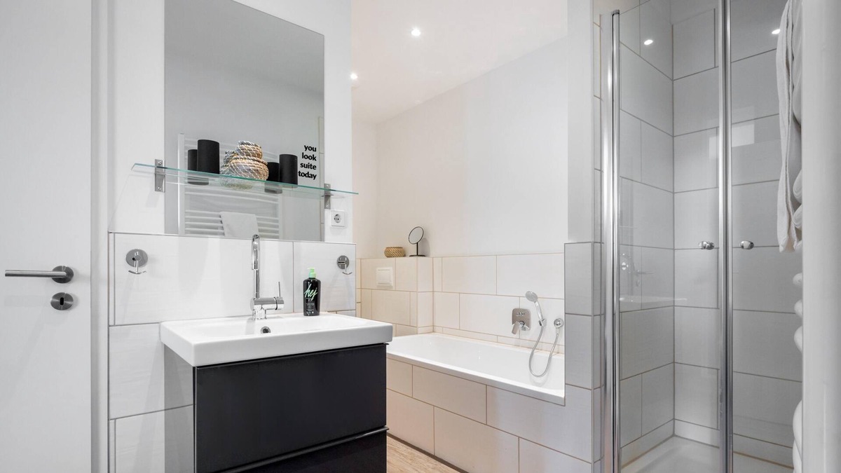 Zwickau Apartment | Zwickau Dr.-Friedrichs-Ring | One-Bedroom Suite XL