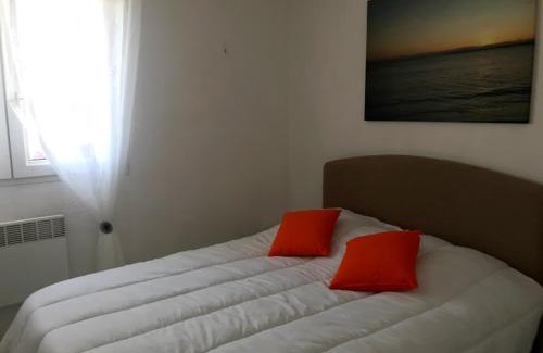 Trevignon Apartment | À moins de 100 mètres de la mer a la pointe de Trevignon