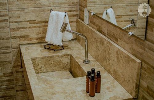 Serra Grande Hotel | Águas de Maria Refúgio com Nascente e Lago Exclusivo- no centro de Serra Grande