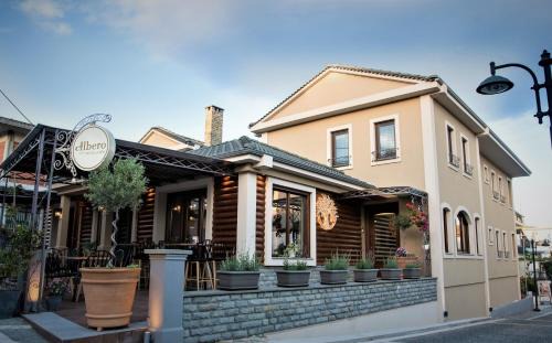 Perama Hotel | Álbero Hotel