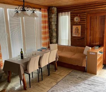 Mostkovice House | Útulná chata přímo u přehrady