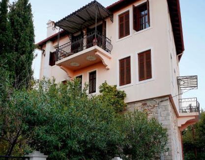 Old Town House | Αρχοντικό Βιζυηνού