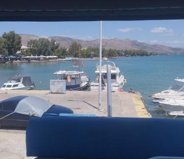Nea Peramos Boat Rental | ΜΕΓΑΡΑ yacht Λιμανι Νέας Περάμου