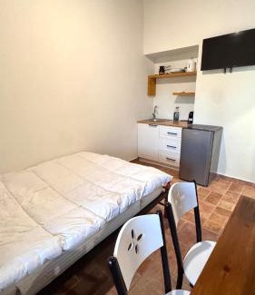 Livadi Apartment | Πέτρινη φωλιά