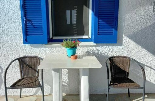 Pisses Apartment | Το Σπίτι στην Πλάκα/To Spiti stin Plaka