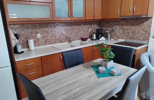 Leptokaria Apartment | Όμορφο διαμέρισμα σε μονοκατοικία στη Λεπτοκαρυα.