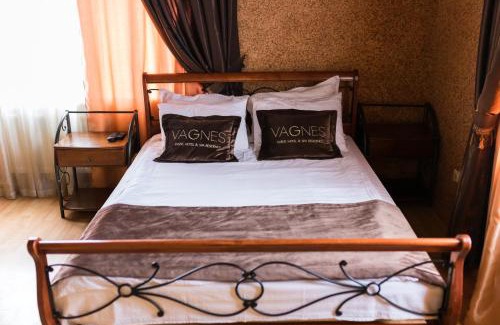 Vinnyts'ka oblast Hotel | ГРК Вагнес