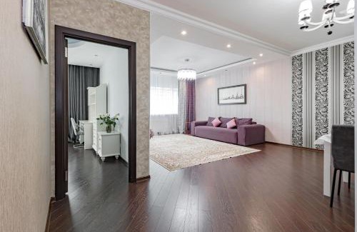 Nur-Sultan Apartment | Отличный вариант для больших групп! Очень красивый вид на город!