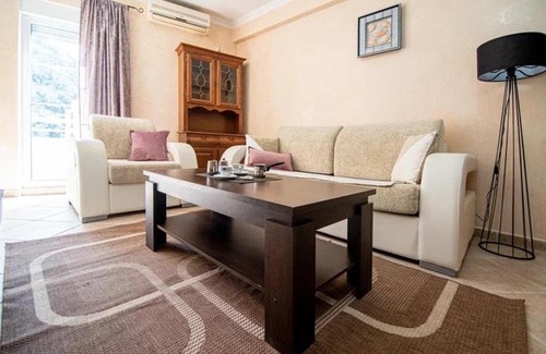 Rafajlovici Apartment | Рафаиловичи уютная квартира с двумя спальнями