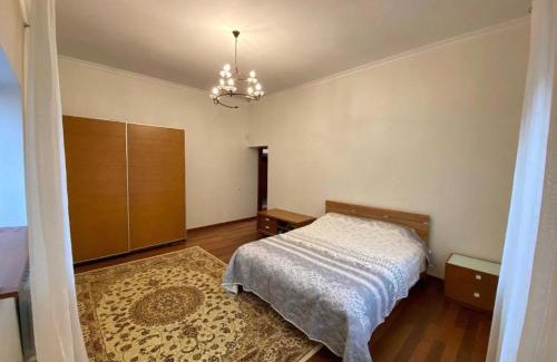 Almaty Apartment | Юрта в городе