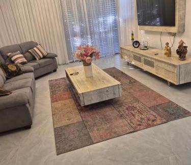 Ashkelon Villa | אירוח על הים