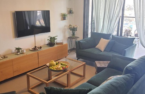 Petah Tikva Apartment | דירה משפחתית