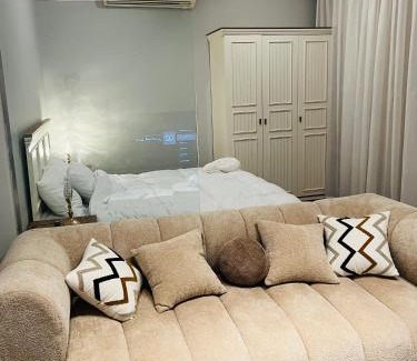 Sheikh Zayed City Apartment | استديو مفروش بيفرلي هيلز كازا