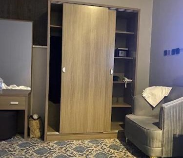 Unaizah Apartment | المكان الخاص للشقق المخدومة