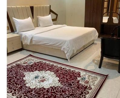 Al Kura Apartment | دار لافينا للوحدات المخدومه