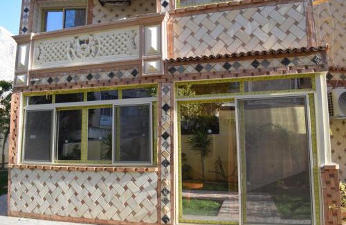 Al-Muntazah Ski Chalet | شالية ارضى في المعمورة الشأطي