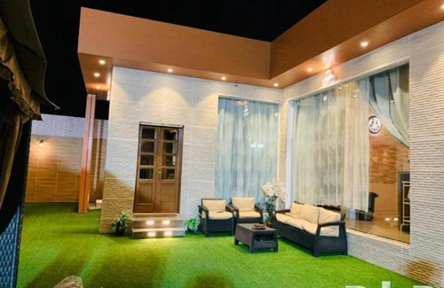 Jeddah Ski Chalet | شاليهات رزان الفندقية