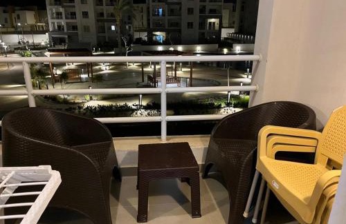 Sidi Abd El-Rahman Ski Chalet | شاليه دور أول بأسانسير في زون راحة وأناقة صيفية