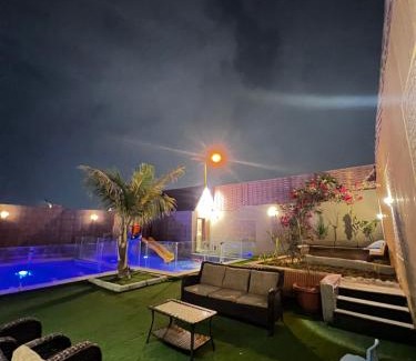 Jeddah Ski Chalet | شاليه ضيعتنا الريفية الفندقية