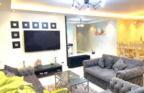 Sheikh Zayed City Apartment | شقة ارضي بحديقه فيو مسبح داخل كمبواند Zayed Regency الشيخ زايد رقم الهاتف صفر صفر اتنين صفر واحد واحد صفر اتنين اربعه ثلاثه صفر 222