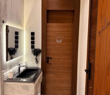Al Faisaliyah Apartment | شقة مريحة بغرفة نوم و صالة