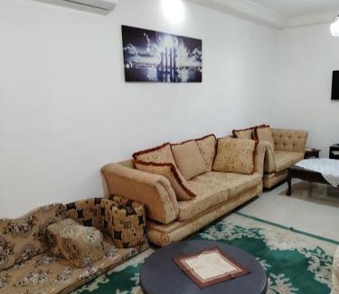 Al Jubeiha Apartment | شقه مفروشة الجبيهه