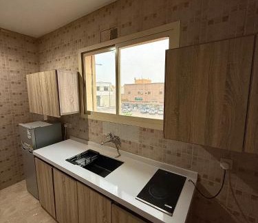 Buraydah Apartment | غرفة وصالة بدخول ذكي