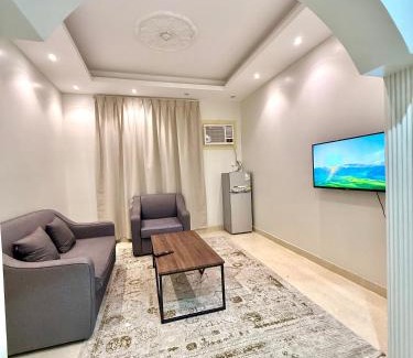 Buraydah Apartment | غرفة وصاله بشاشه سمارت بدخول ذكي