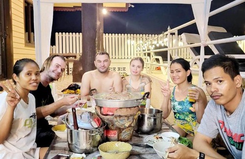 Bang Sare House | อุ่นไอปลายนา@บางเสร่