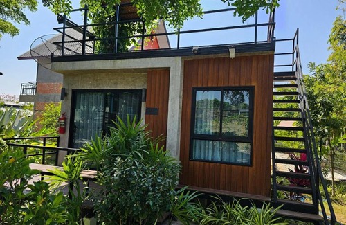 Khanong Phra Hotel | ไร่ปาริชาติ