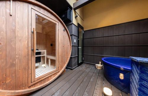 Old Town House | ねどこ GRANQ - Open-air Artificial Onsen & Barrel Sauna