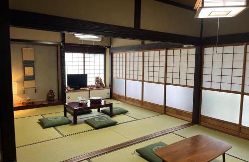 Higashihiroshima House | みんなのひみつきち YuToRi 遊人里