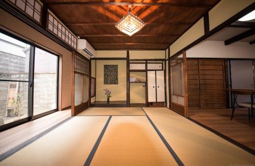Fushimi House | カモンイン 稲荷