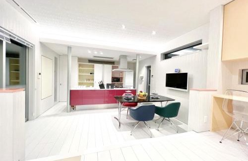 Shirahama Apartment | バブルハウス付き!白良浜徒歩10分!プール付き!BBQ雨でも可能!貸切!浅築5LDk