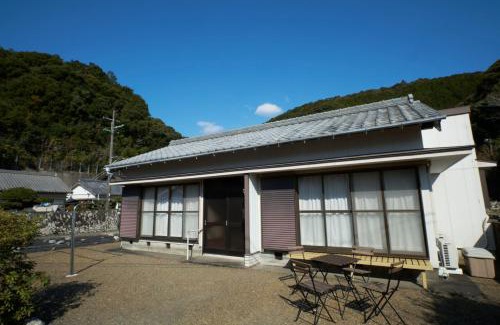 Nachikatsuura House | 一棟貸自炊可-いつでも帰れるみんなの実家 -熊野古道歩きの拠点に-Wi-Fi-駐車場1台無料