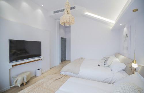 Pudong Bed & Breakfast | 上海一品艺景民宿