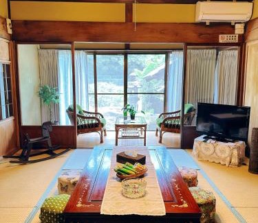 Kani Villa | 大正の宿 浪漫邸