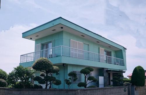 Tsubaki Onsen House | 寝室から太平洋を望む貸切別荘in海友荘 無料炭火BBQスペースと駐車場付