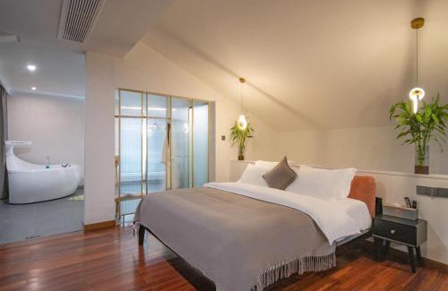 Wulingyuan House | 张家界阅竹山居民宿