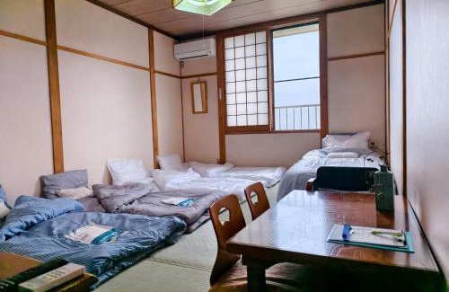 Himi Hotel | 旅館青柳 海越し立山連峰の雪山絶景で休もう