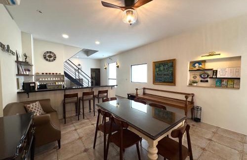West Central District House | 日安蝸牛
