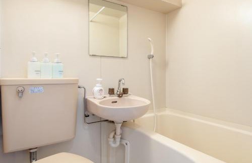 Sasazuka Apartment | 東真ビル3f